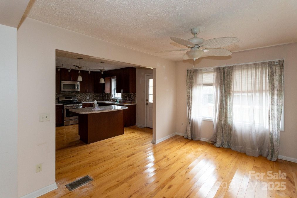 293 Gap Creek Rd Fletcher, NC 28732