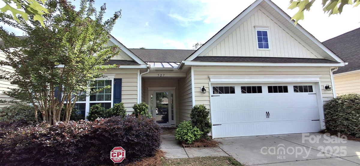 527 Livingston Dr Lancaster, SC 29720
