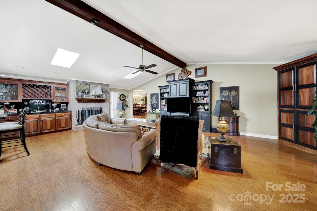 4 Hummingbird Ct Clover, SC 29710