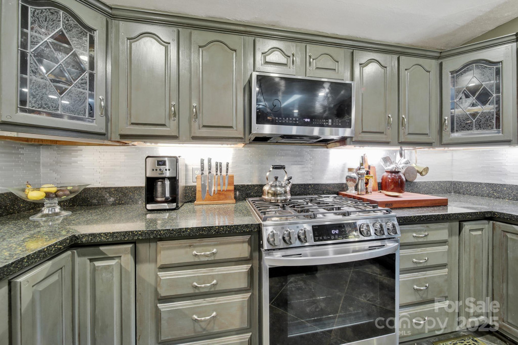 4 Hummingbird Ct Clover, SC 29710