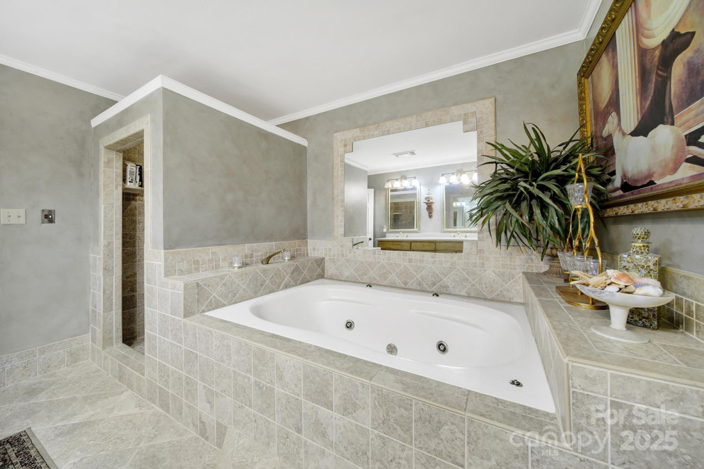 4 Hummingbird Ct Clover, SC 29710