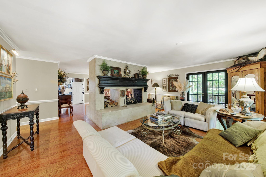 4 Hummingbird Ct Clover, SC 29710