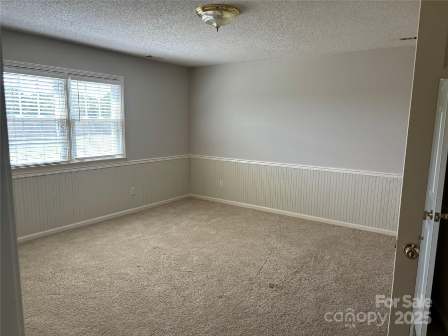 2417 Lynwood Dr Lancaster, SC 29720