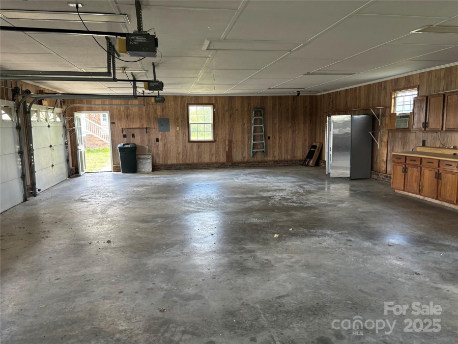 2417 Lynwood Dr Lancaster, SC 29720