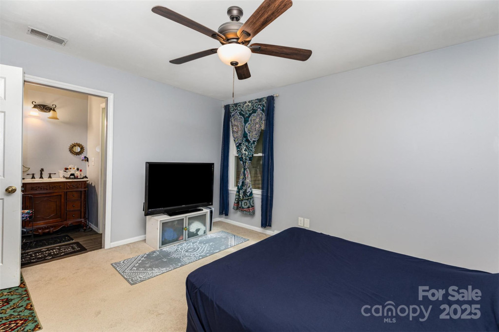 4813 Carving Tree Dr Mint Hill, NC 28227