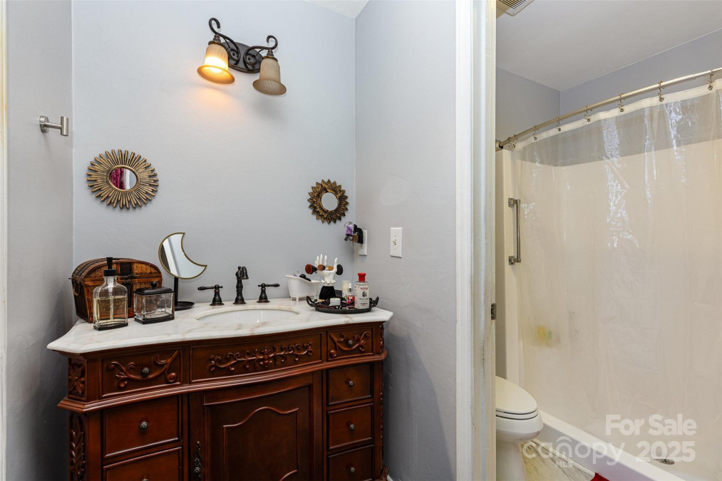 4813 Carving Tree Dr Mint Hill, NC 28227