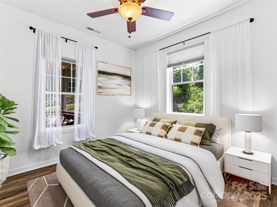 34 Gaia Ln Asheville, NC 28806