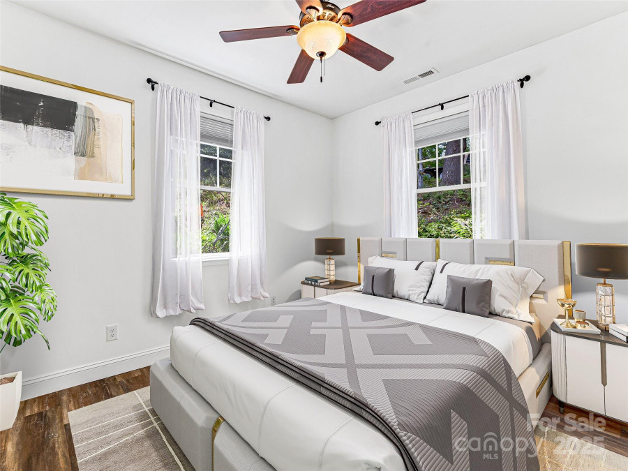 34 Gaia Ln Asheville, NC 28806