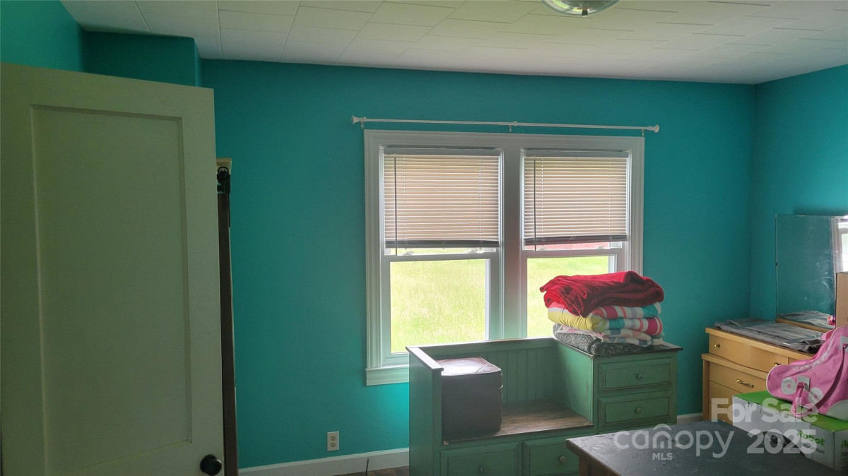 18 Misty Meadows Rd Burnsville, NC 28714