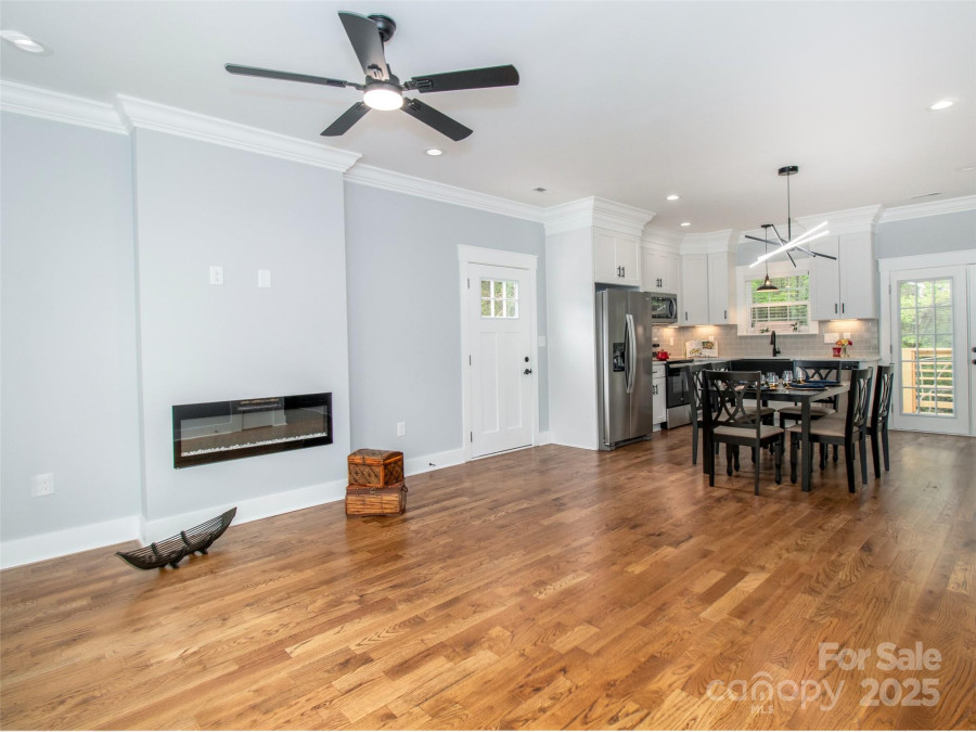 2302 Jordi Way Charlotte, NC 28213