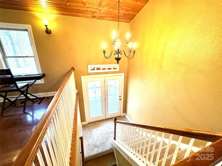 180 Dalton Ln Black Mountain, NC 28711