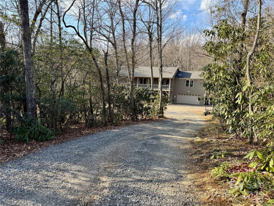 180 Dalton Ln Black Mountain, NC 28711