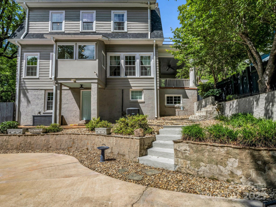 201 6th St Rutherfordton, NC 28139
