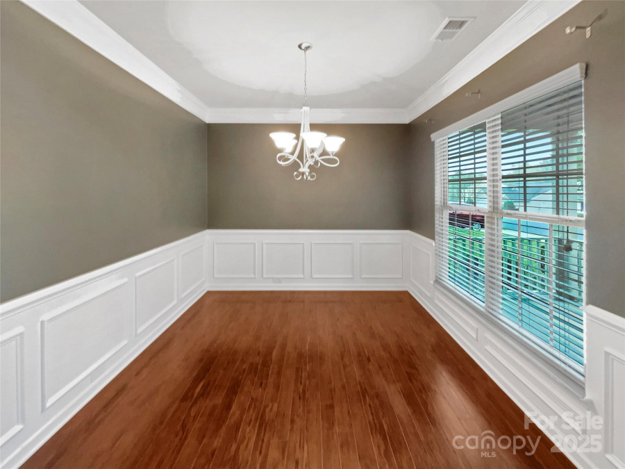 305 Augustus Ln Mount Holly, NC 28120