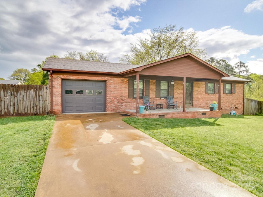 1315 Holshouser Rd Rockwell, NC 28138