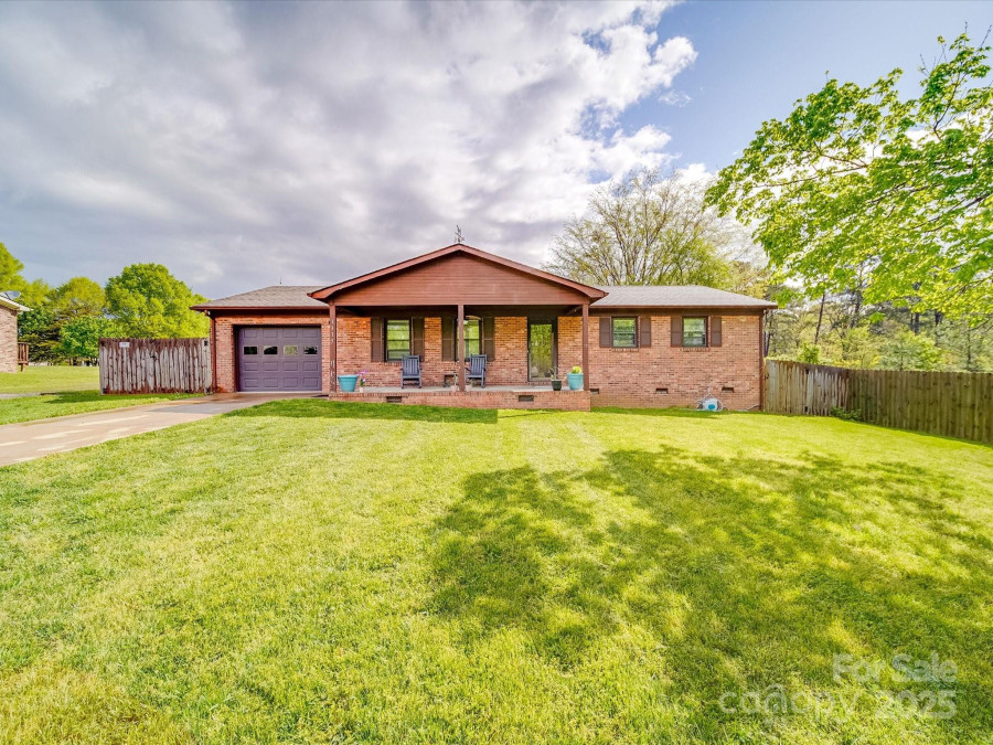 1315 Holshouser Rd Rockwell, NC 28138