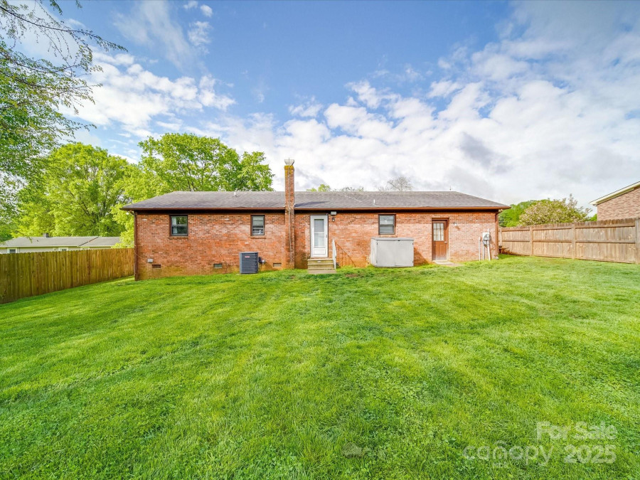 1315 Holshouser Rd Rockwell, NC 28138