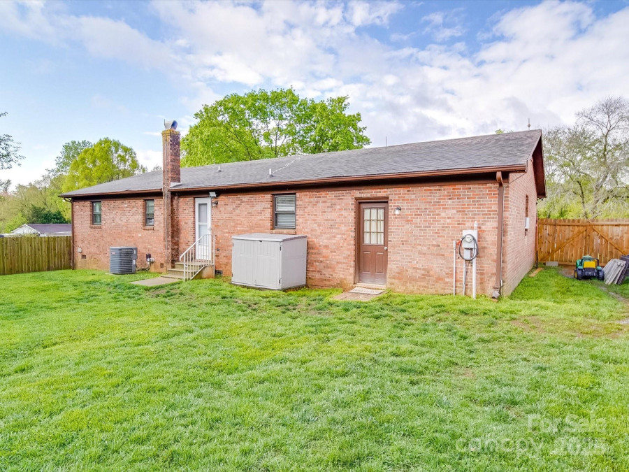 1315 Holshouser Rd Rockwell, NC 28138