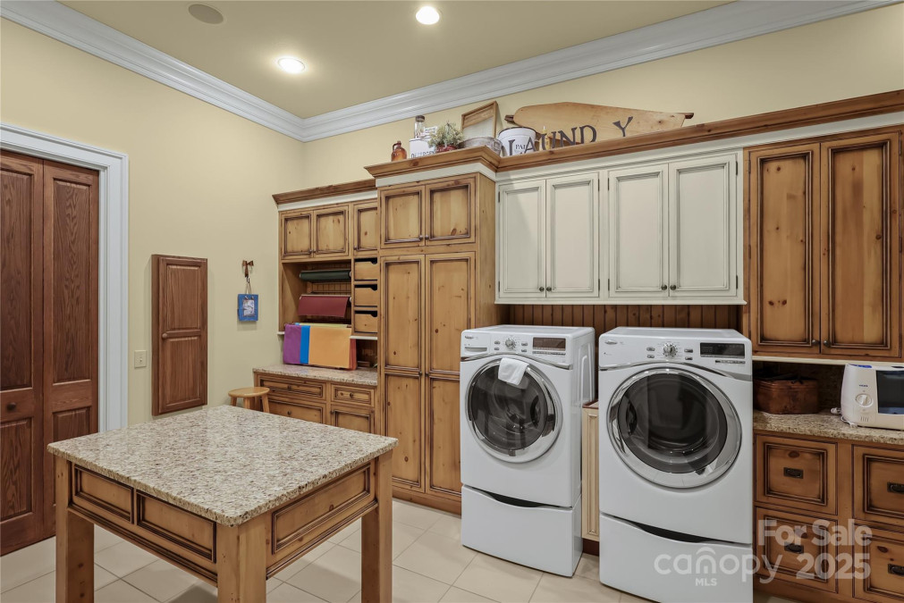 205 Indrio Rd Blowing Rock, NC 28605