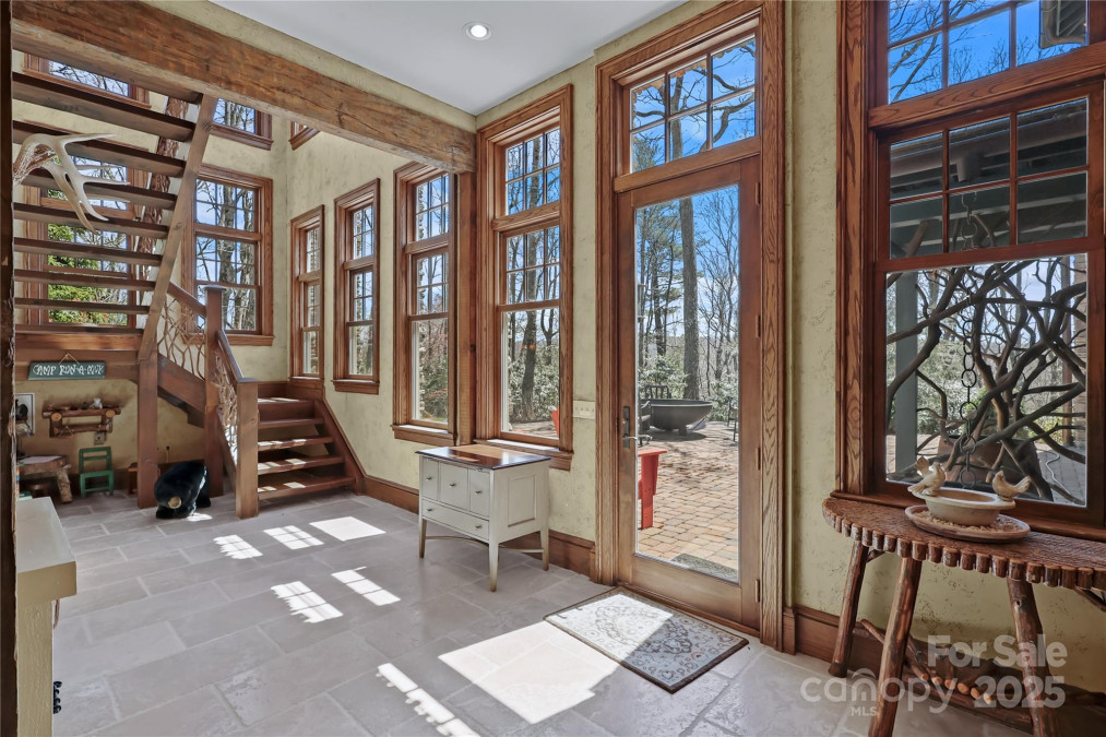 205 Indrio Rd Blowing Rock, NC 28605