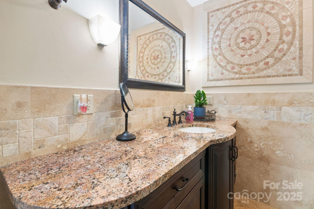 188 Echo Dr Laurel Park, NC 28739