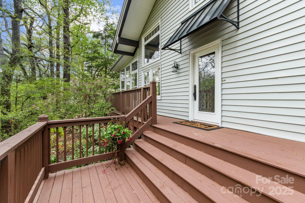188 Echo Dr Laurel Park, NC 28739
