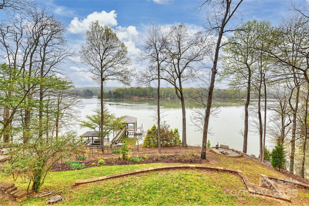 272 Harbor Ridge Dr Statesville, NC 28677