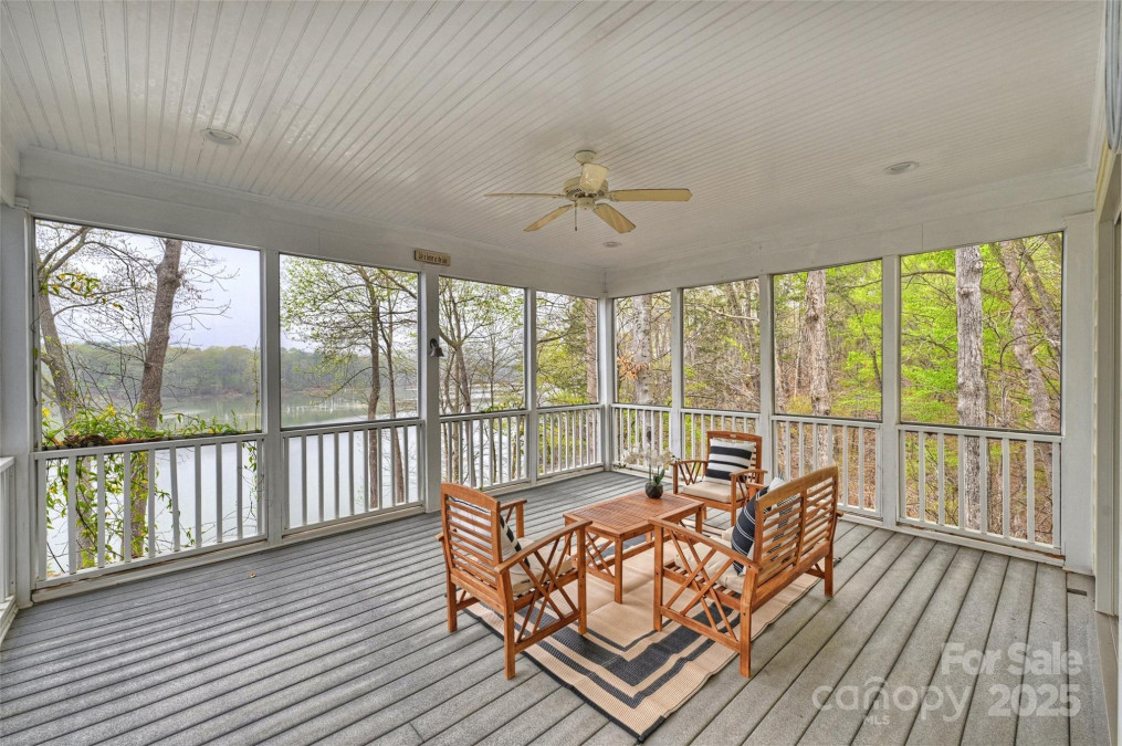 272 Harbor Ridge Dr Statesville, NC 28677