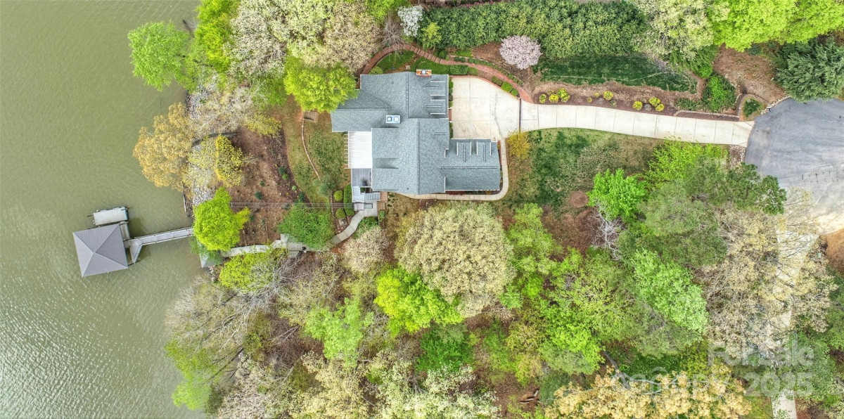 272 Harbor Ridge Dr Statesville, NC 28677