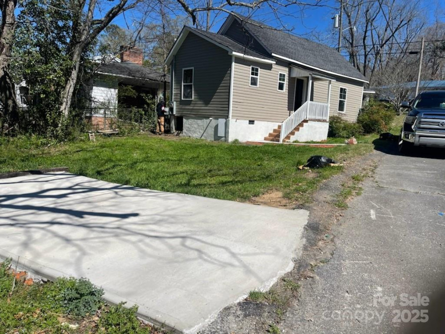 132 Loomis St Chester, SC 29706