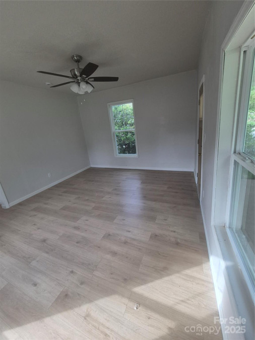 132 Loomis St Chester, SC 29706