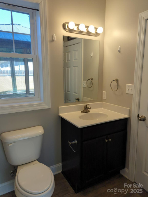 932 3rd Street Pl Hickory, NC 28602