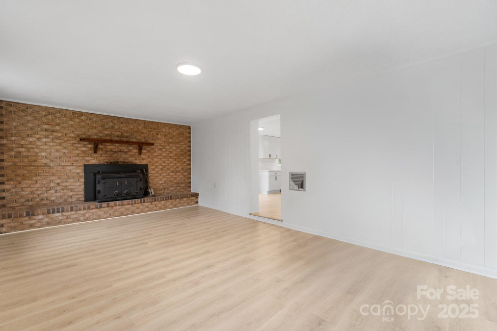 1500 19th Avenue Pl Hickory, NC 28601