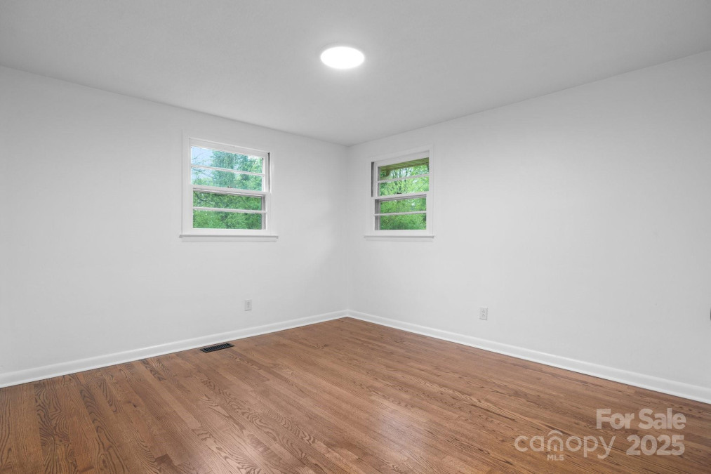 1500 19th Avenue Pl Hickory, NC 28601