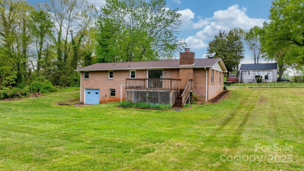 1500 19th Avenue Pl Hickory, NC 28601