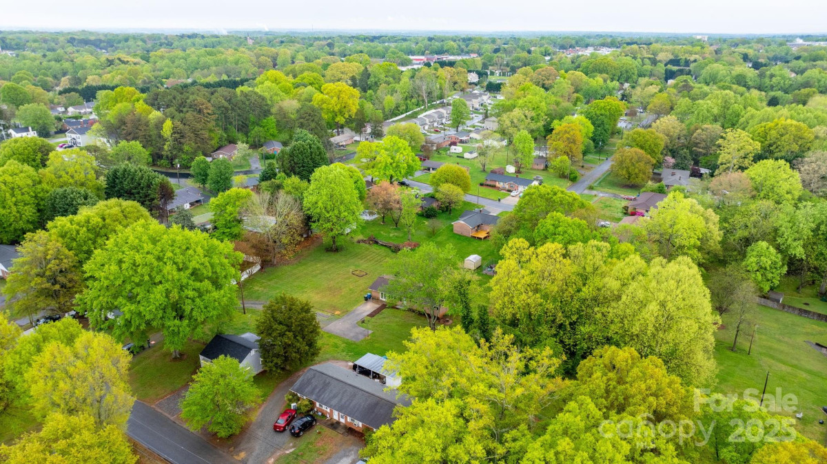 1500 19th Avenue Pl Hickory, NC 28601