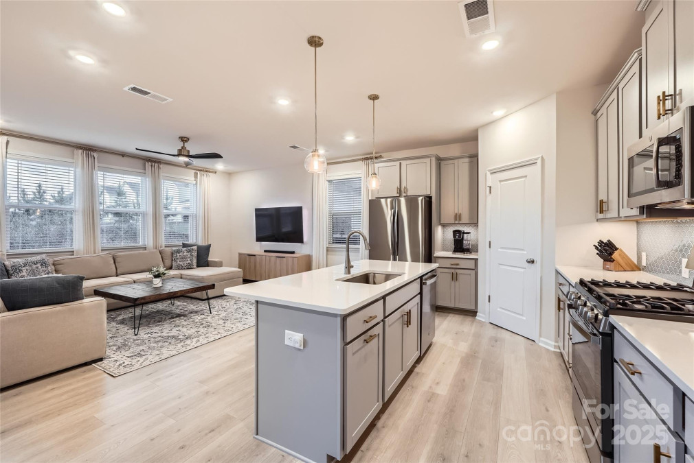 15116 Caspian Way Charlotte, NC 28278