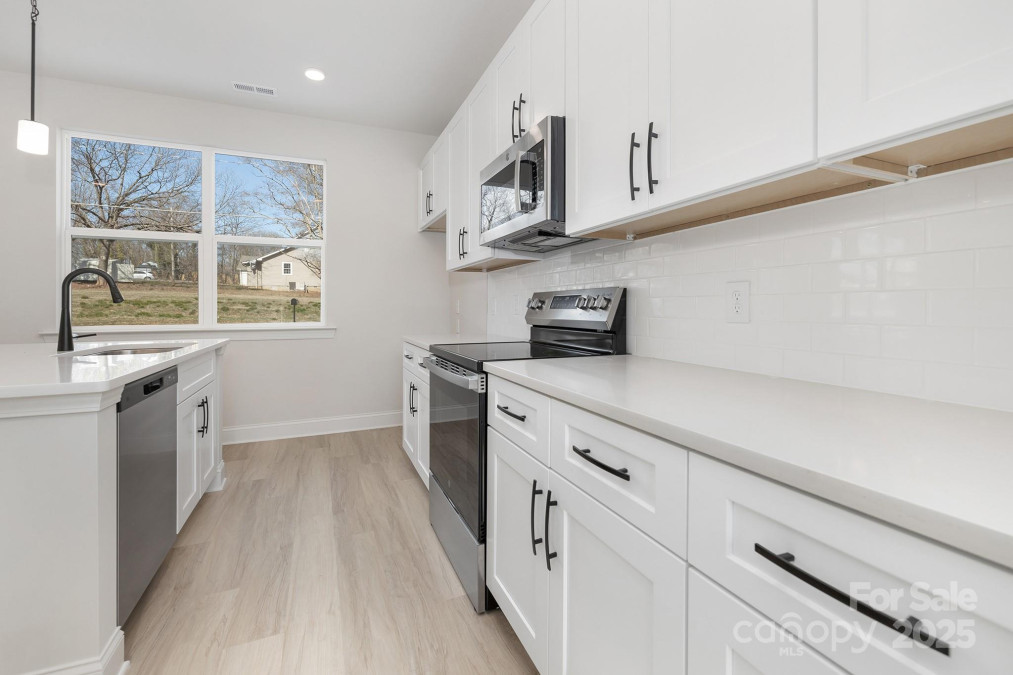 628 Old Salisbury Rd Statesville, NC 28677