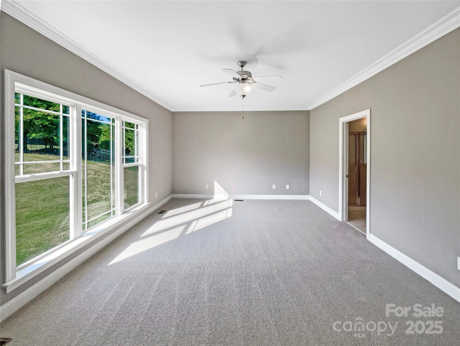 5104 Shannamara Dr Matthews, NC 28104