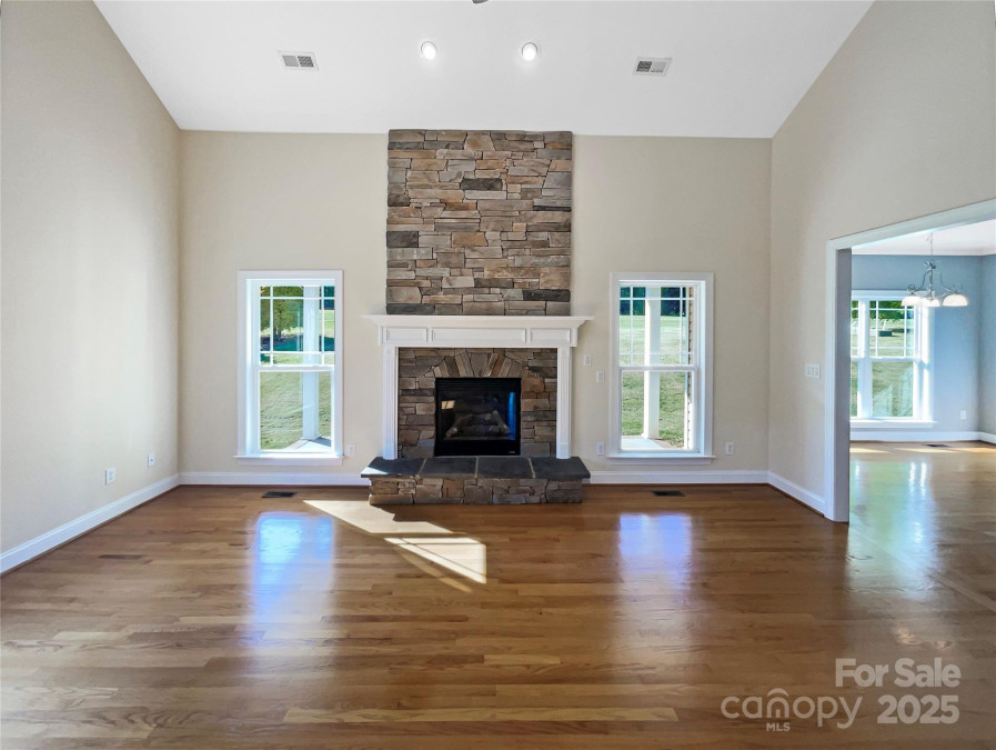 5104 Shannamara Dr Matthews, NC 28104