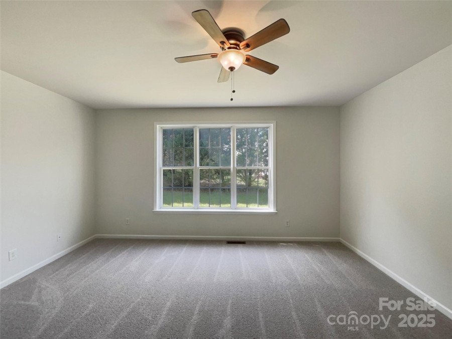 2163 Woodstream Rd Harrisburg, NC 28075