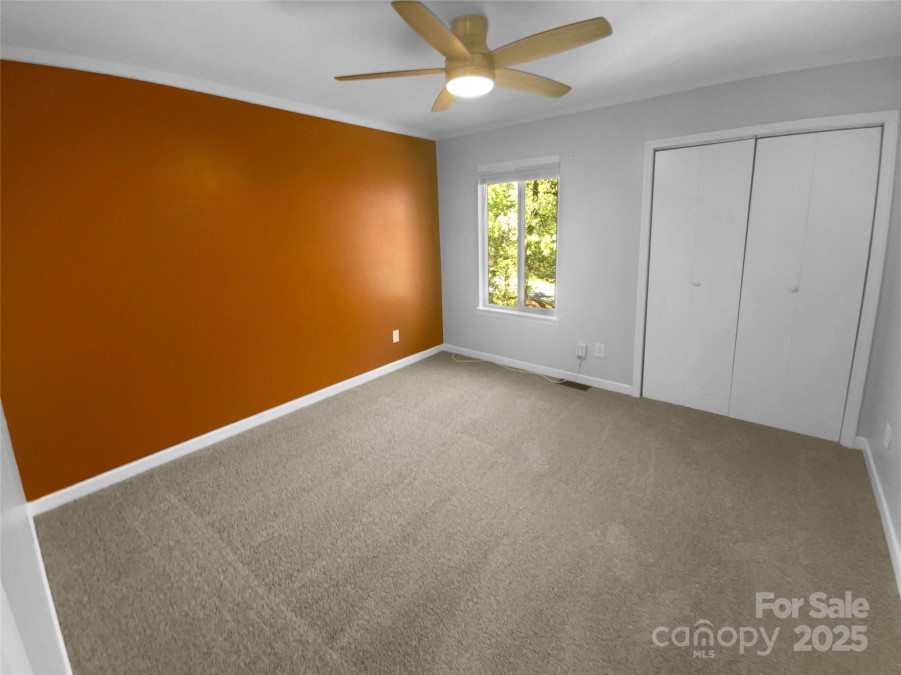 8000 Briardale Dr Charlotte, NC 28212