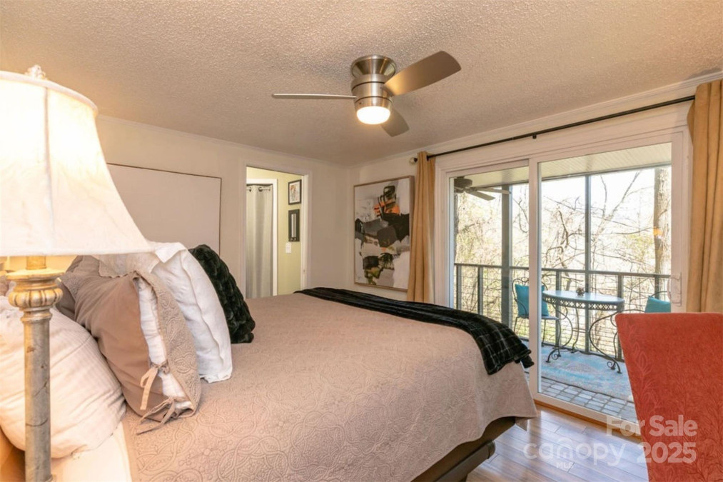 7 Delano Rd Asheville, NC 28805