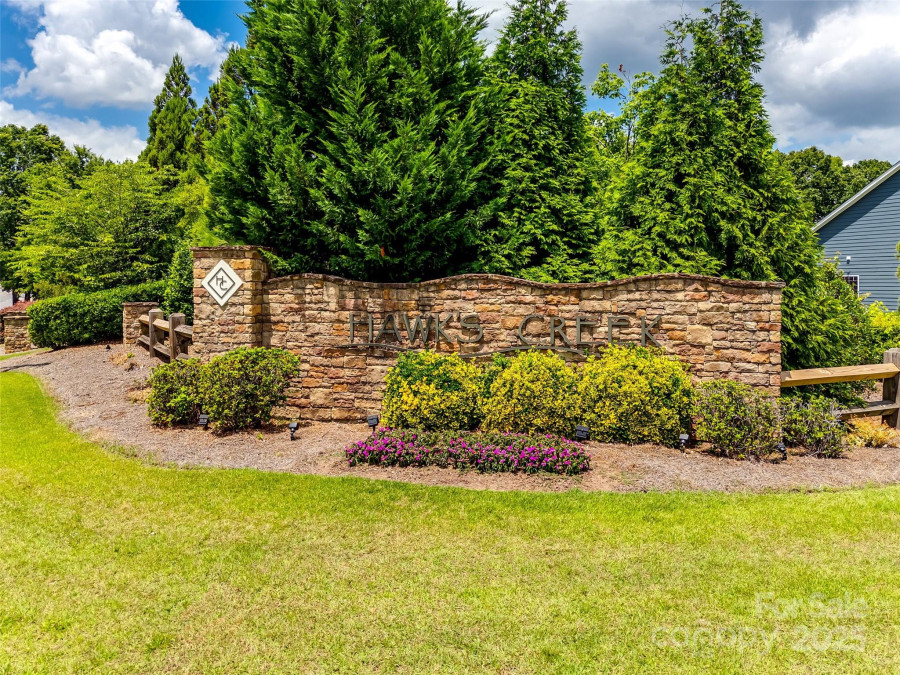 487 Hawks Creek Pw Fort Mill, SC 29708