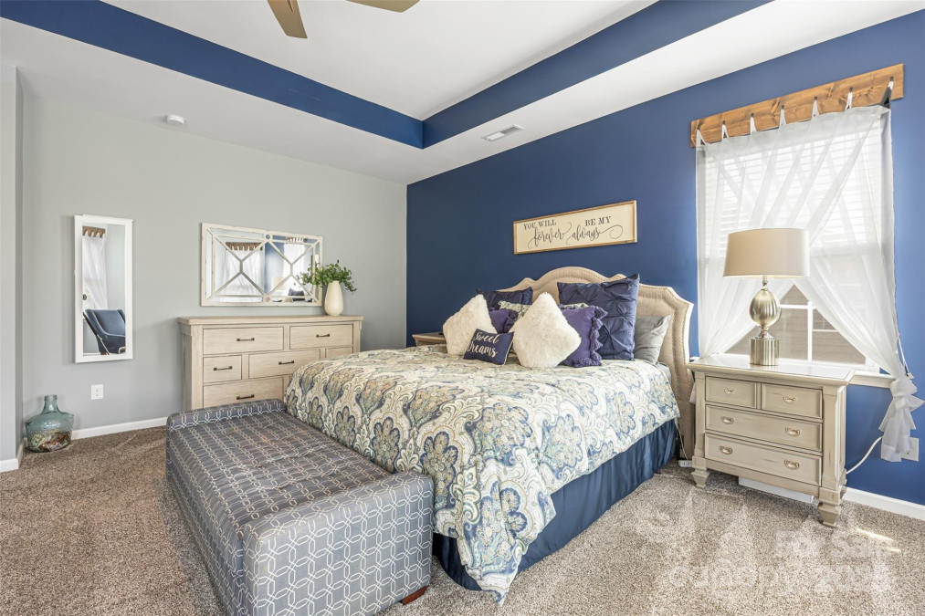 487 Hawks Creek Pw Fort Mill, SC 29708