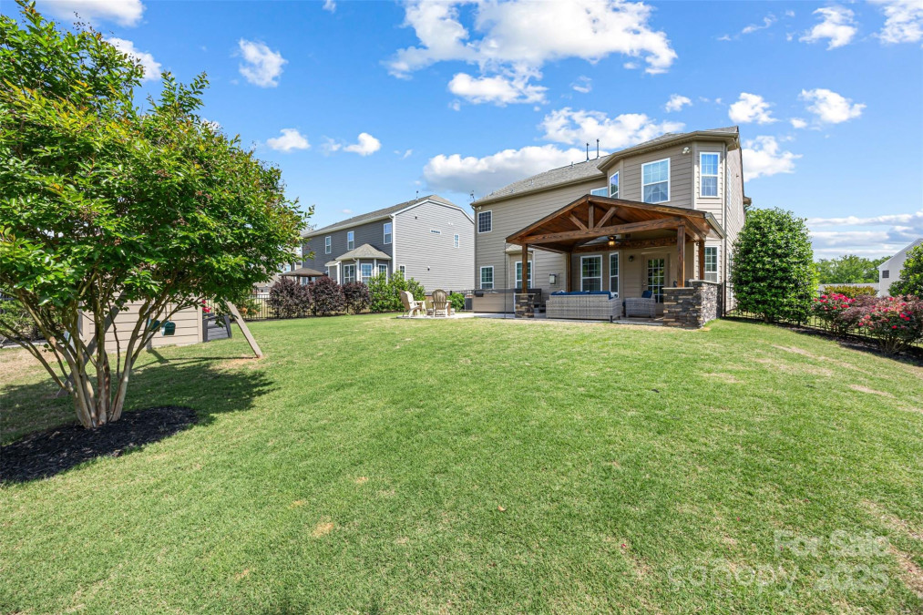 487 Hawks Creek Pw Fort Mill, SC 29708
