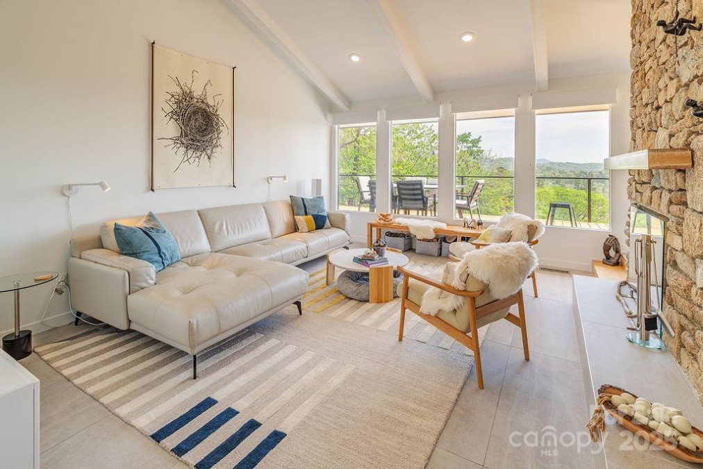 480 Windsor Rd Asheville, NC 28804