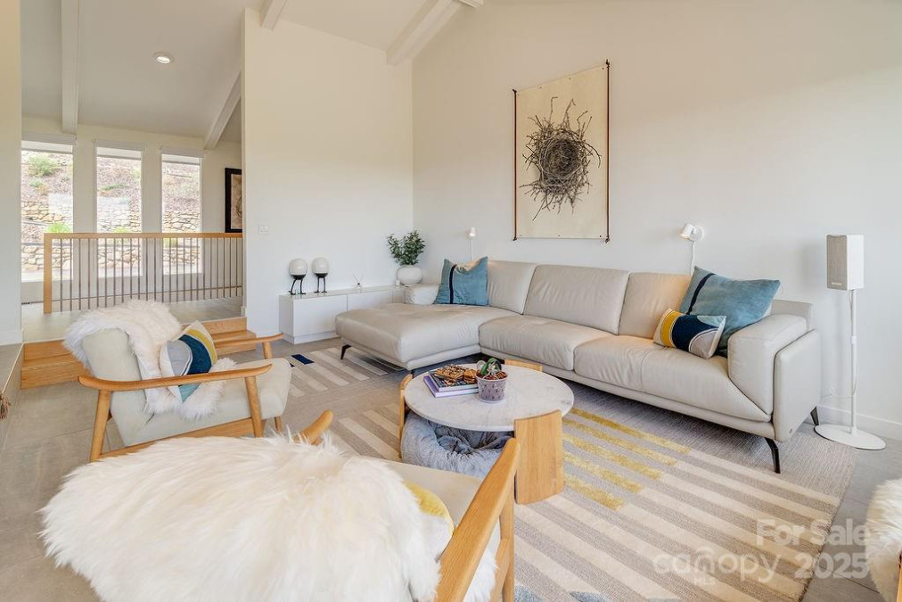 480 Windsor Rd Asheville, NC 28804