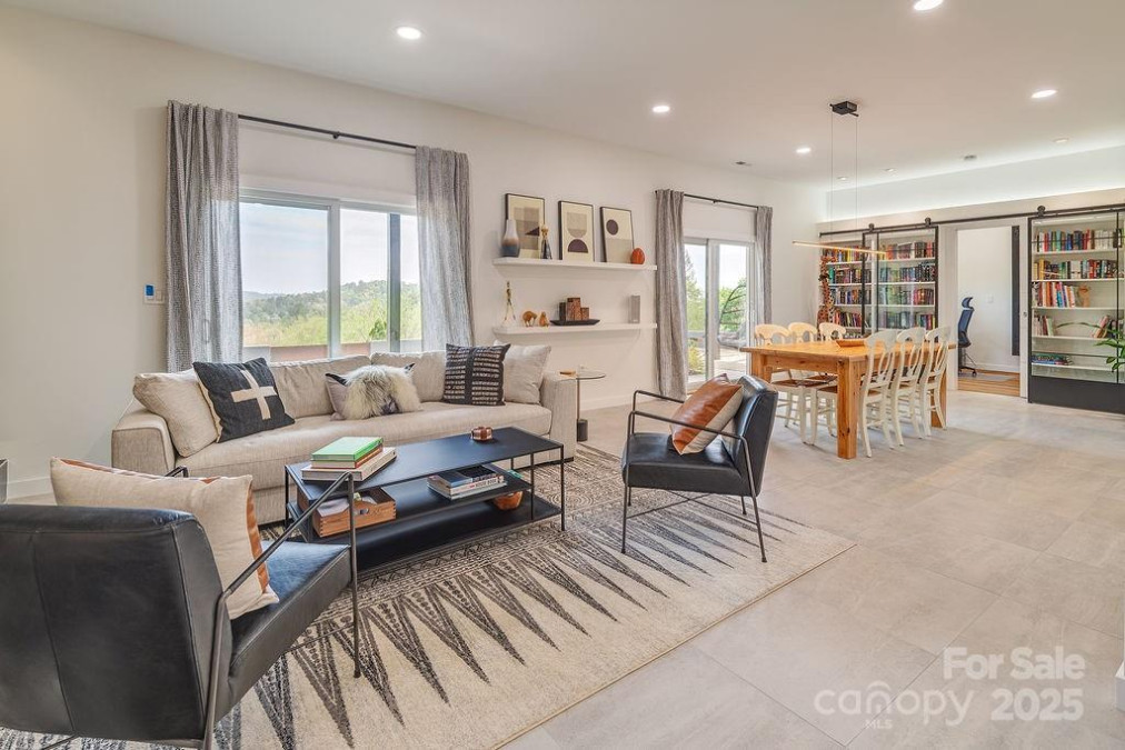 480 Windsor Rd Asheville, NC 28804