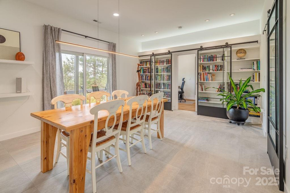 480 Windsor Rd Asheville, NC 28804